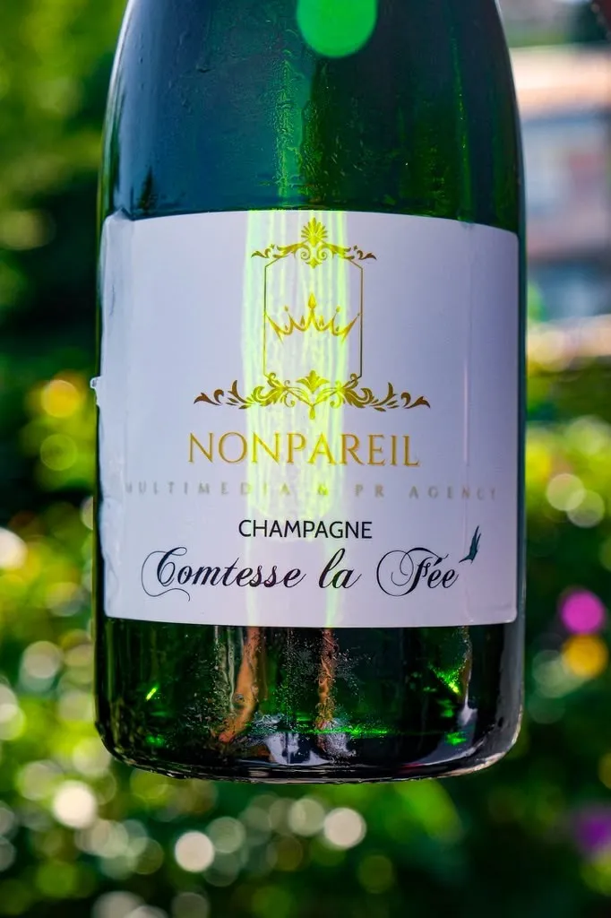 NONPAREIL Comtesse la Fée champagne bottle